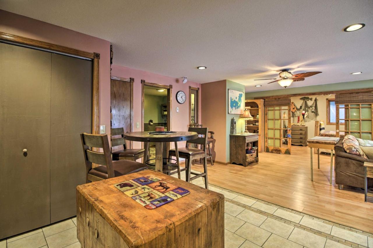 Lakefront Deer River Apt With Dock, Fire Pit And Patio Exteriör bild